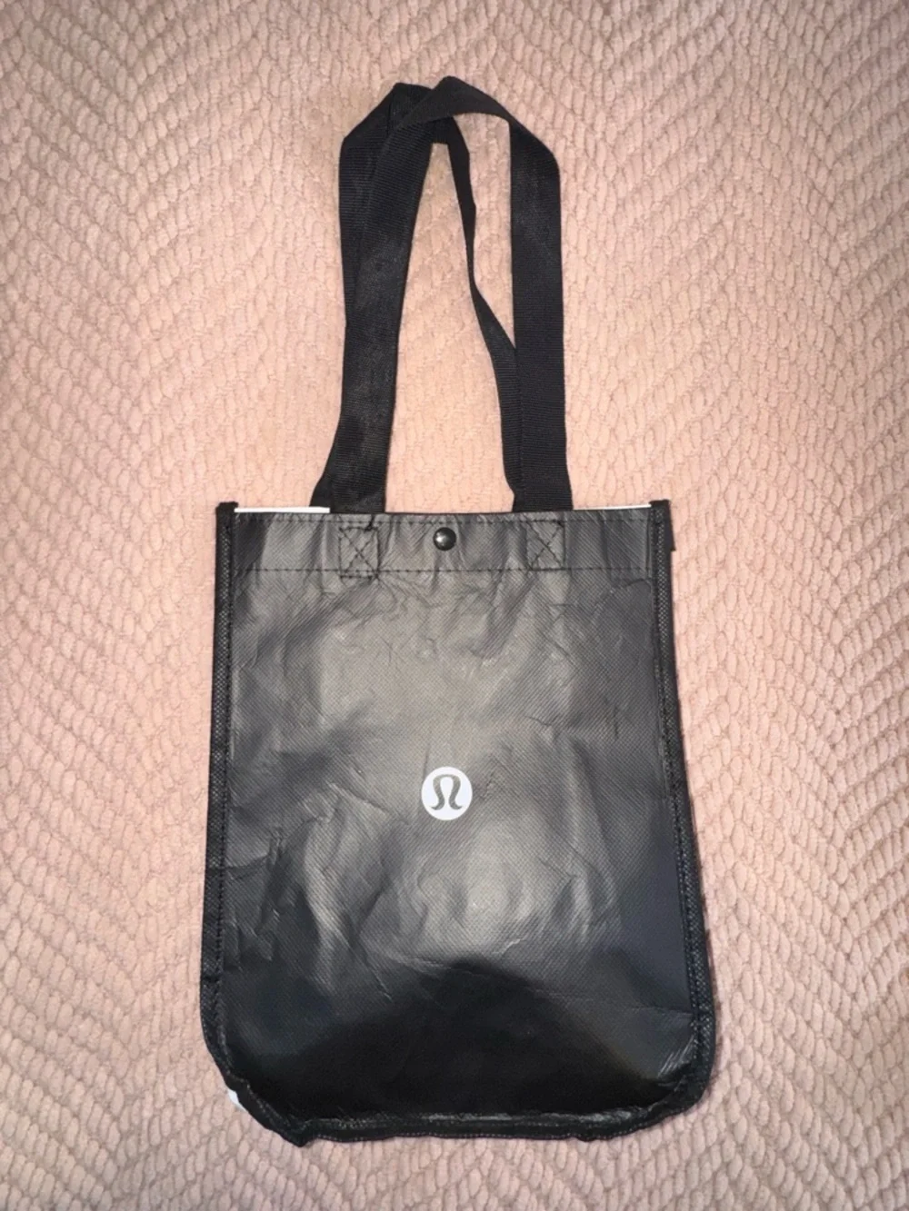 Lululemon store merchandise reusable bag. Small